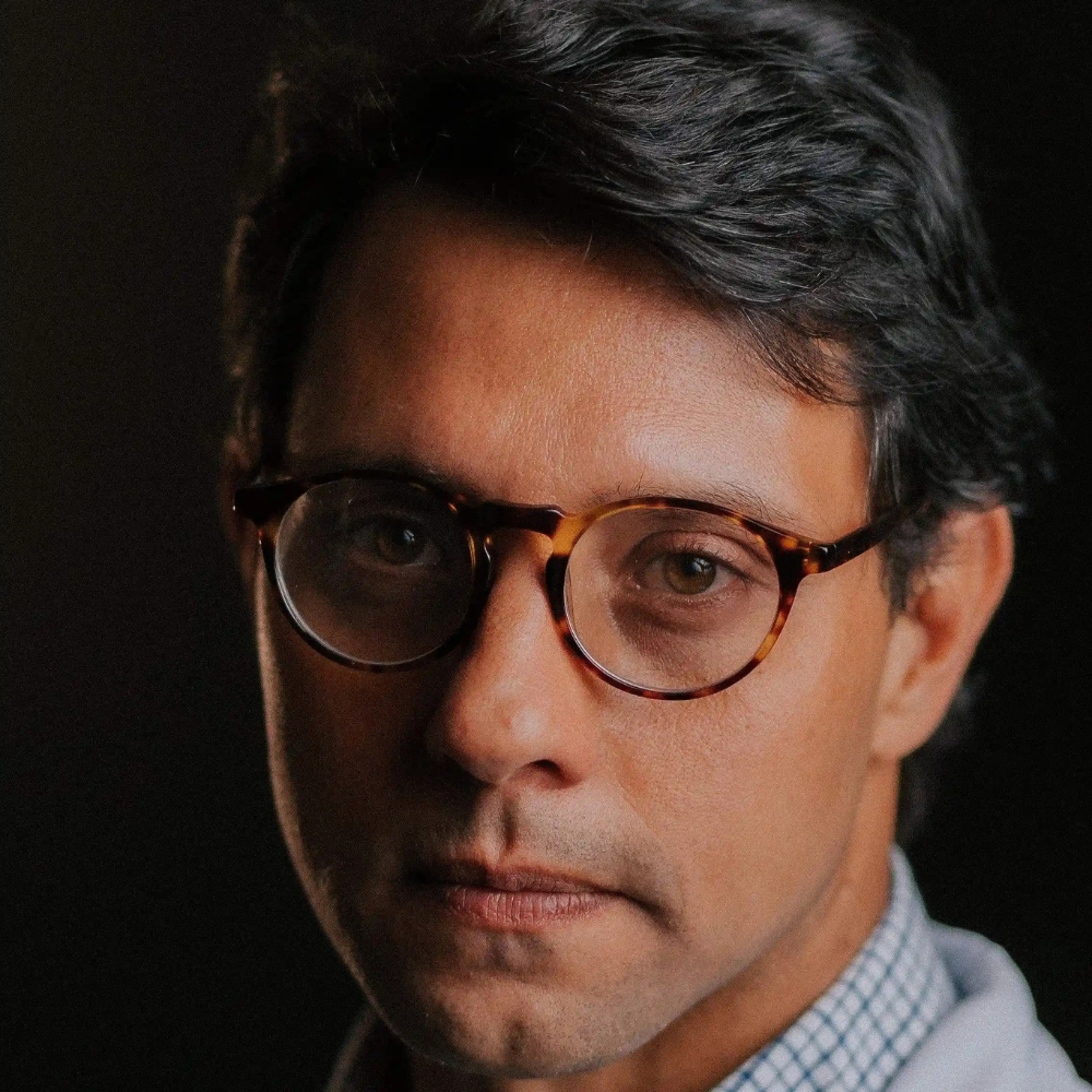 Dr. Daniel Prestes; Infectologista Vila Madalena; Infectologista Zona Oeste SP; Médico Infectologista Hospital Sírio-Libanês; Infectologista corpo clínico Albert Einstein; Infectologista perto do Beco do Batman; Infectologista Hospital Alemão Oswaldo Cruz; Infectologista Hospital Nove de Julho; Tratamento para SIBO e disbiose; Médico especialista em modulação intestinal; Microbiota e imunidade baixa; Candidíase de repetição tem cura?; Infecção urinária de repetição e intestino; Exames de metagenômica intestinal; Probióticos para imunidade; Tratamento de infecções recorrentes de mucosa; Onde fazer PrEP em São Paulo; Como funciona a PEP; Prevenção combinada ISTs; Médico infectologista LGBTQIA+ amigável; Check-up de doenças sexualmente transmissíveis; Prevenção de HIV e ISTs; Médico para imunidade baixa; Especialista em infecções recorrentes; Check-up infectológico completo; Vacinas para pacientes imunossuprimidos; Acompanhamento pós-transplante infectologia; Segunda opinião infectologia casos complexos; Vacinação de populações especiais; Médico infectologista particular SP; Consultoria sanitária para escolas; Protocolos de saúde em escolas; Palestras de saúde para pais e educadores; Vigilância sanitária em escolas